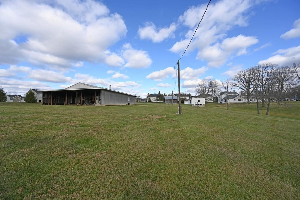 Listing photo 26